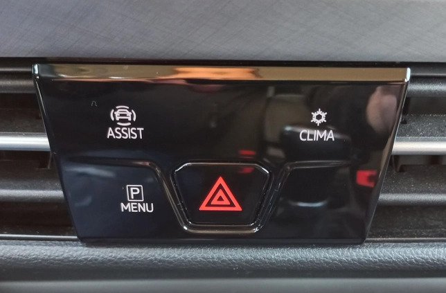 Volkswagen Golf cena 79900 przebieg: 16250, rok produkcji 2020 z Szprotawa małe 277